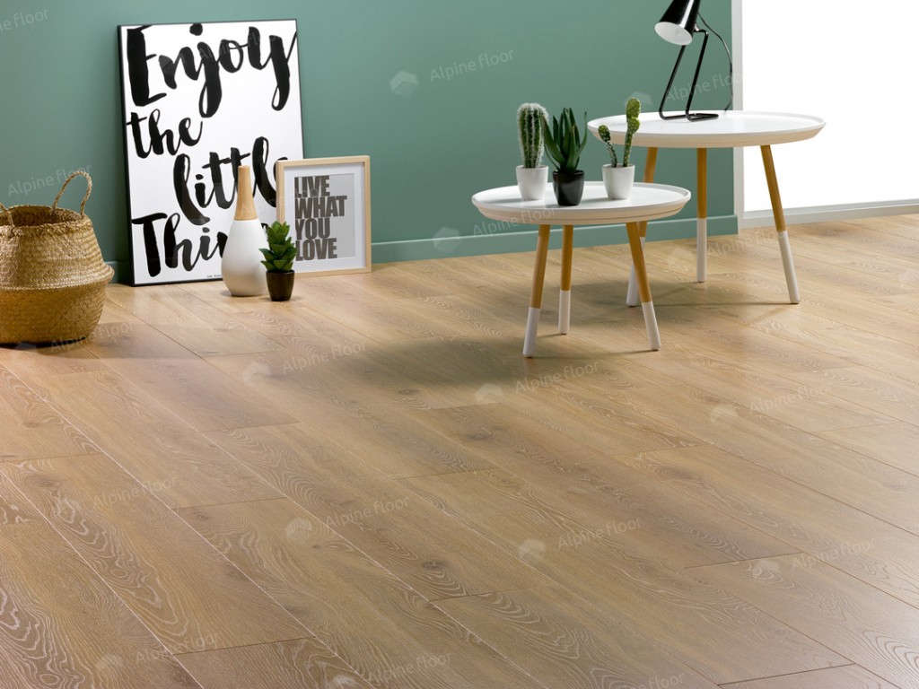 Ламинат Прибрежный Елка европейская Herringbone 12 BR Alicante 518