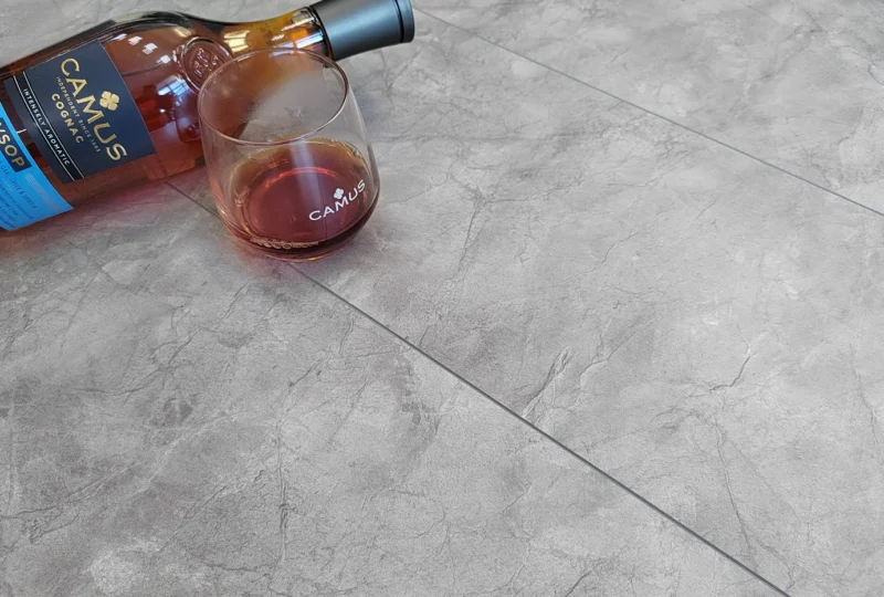Ламинат Stone Floor Дымчатый Мрамор